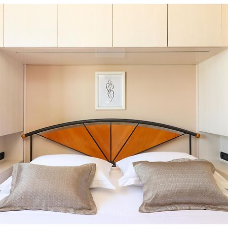 Appartamento Luxury Penthouse Roberta Primošten Esterno foto